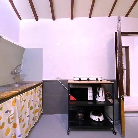 Tropicalidays Mountain Haven Retreat 펜션 *